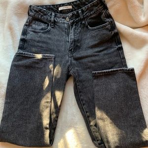 NEVER WORN- black wash, straight leg, mom jeans!